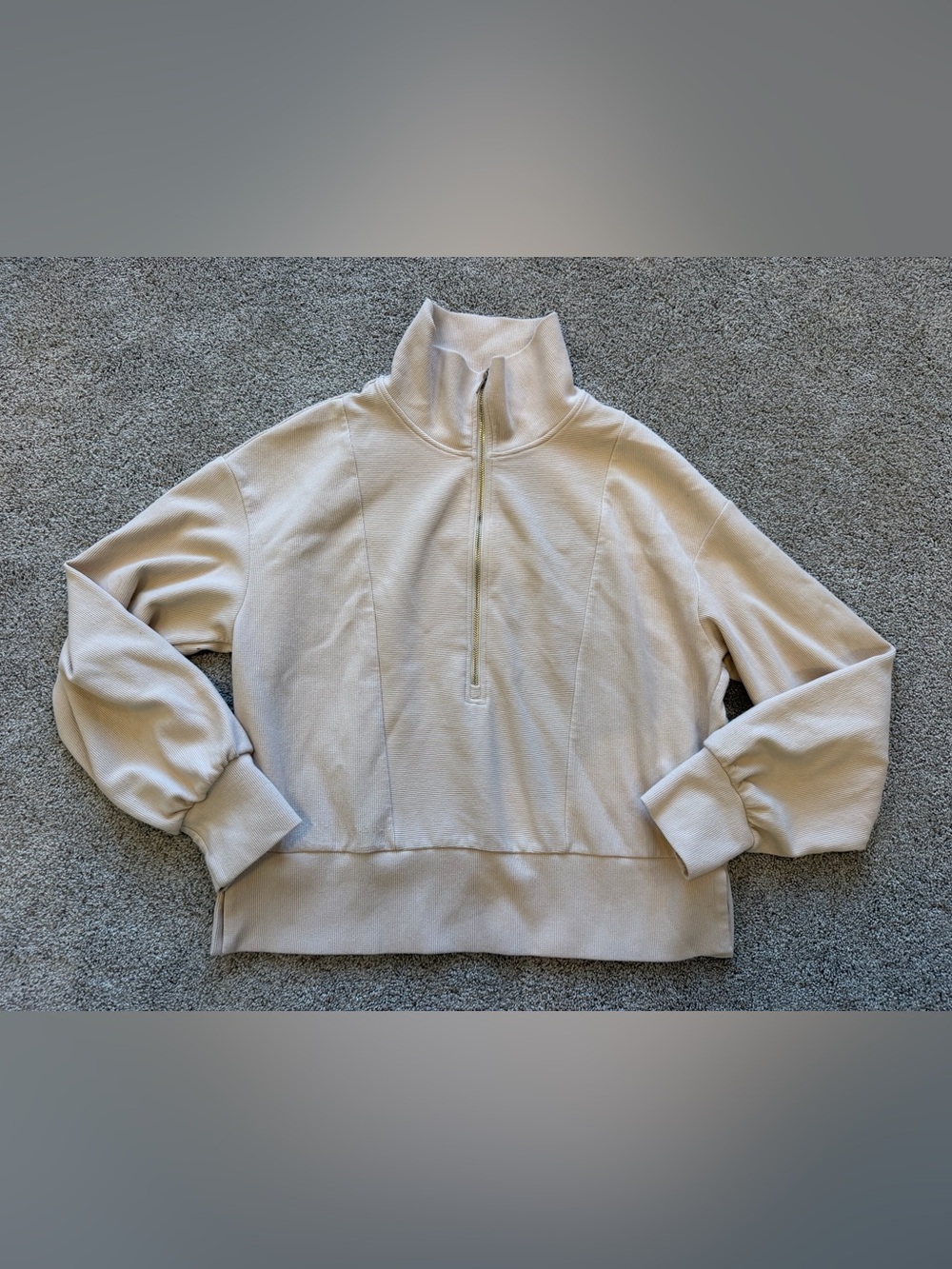 Women’s Caracilia Pullover Sweatshirt in Light Beige- Size Large